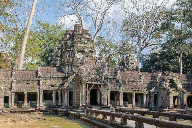 Siem Reap Sunrise Private Tour - Angkor Thom South Gate: the loud entrance, the perfect time to orient