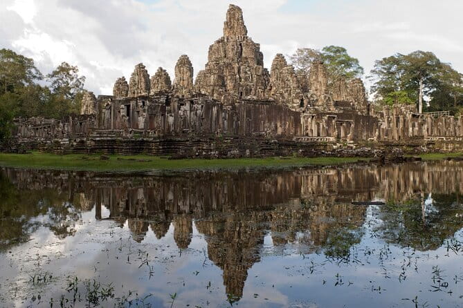 Siem Reap Sunrise Private Tour - Ta Keo and Ta Prohm: moving from strict angles to jungle atmosphere
