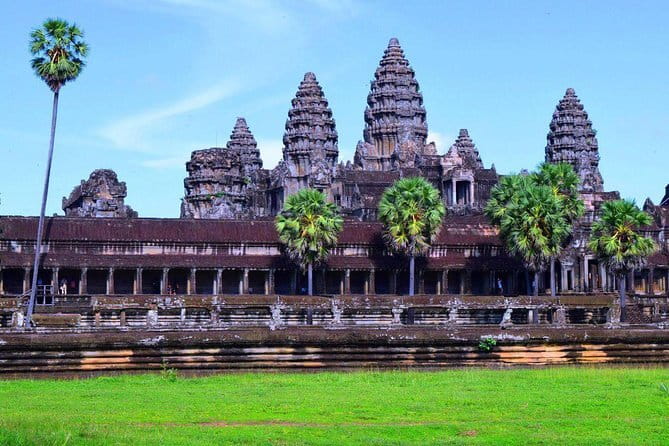 Siem Reap Sunrise Private Tour - Banteay Kdei: a quieter finish with room to look closely
