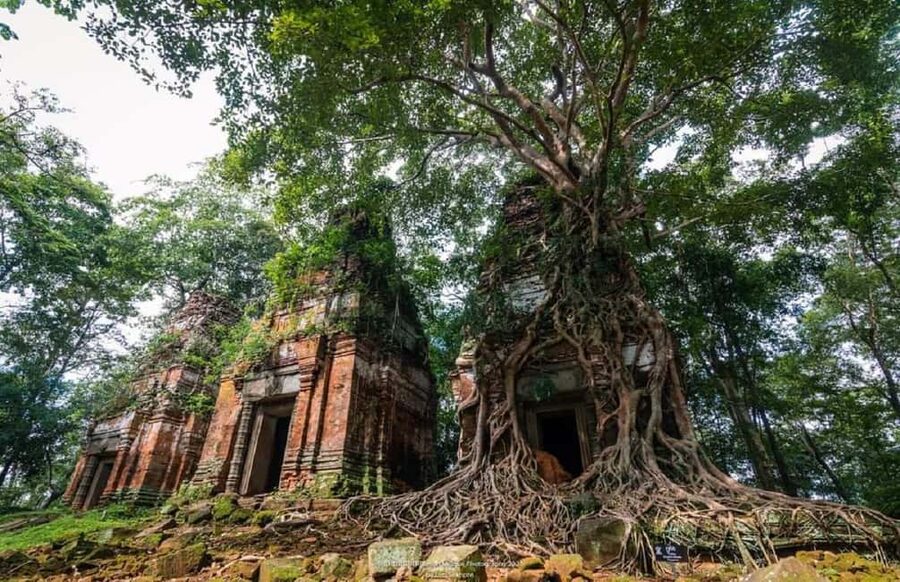 Siem Reap Temple Tour 2-Day with Sunrise/Sunset - Rolous Group temples, then Bakong for sunset gold