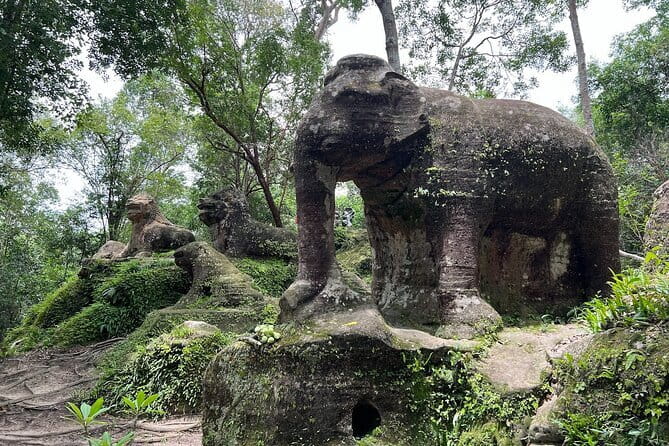 Siem Reap Temple Tuktuk Tour: Explore Angkor Wat and beyond. - The Tuktuk Ride Comfort: Pickup, Rain Protection, and Those Small Perks