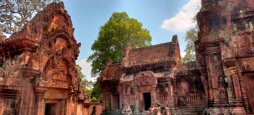 Siem Reap Tour Guide: Angkor Wat Sunrise Tour & Beng Mealea - Bayon Temple in the morning: faces first, questions second