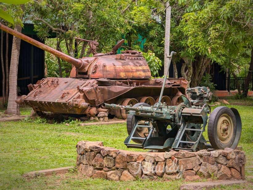 Siem Reap: War Museum included Ticket & Free Round trip - The Heavy Part: Culture, Past Pain, and Living Standards Today