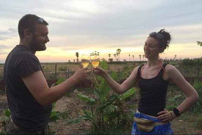 Small Group Countryside Bike Tours, Sunset & Picnic - Riding out of Siem Reap, into Khmer villages and rice fields