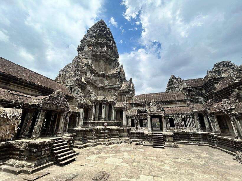 Small-Group Full Day Angkor wat Guide tour with Sun set - Phnom Bakheng at sunset: the viewpoint finish that makes the day feel complete