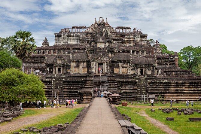 Sun Rise at Angkor Wat Small Group Day Tour from Siem Reap - The pace of an 8-hour small-group day