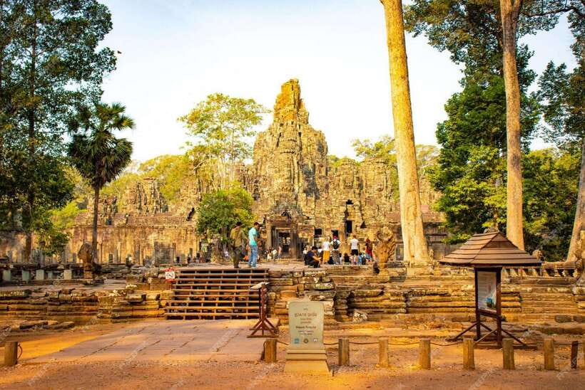 Sunrise at Angkor Wat and Small Tour with Tours Guide - A 4:30 AM start that pays off at Angkor Wat sunrise