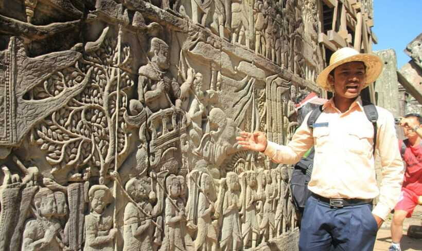 Sunrise at Angkor Wat and Small Tour with Tours Guide - Price and logistics: what $6 really buys you