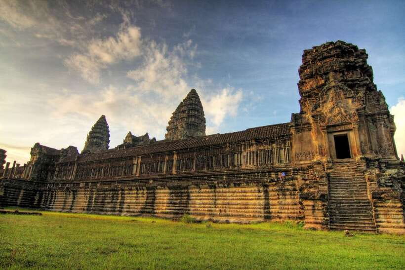 Sunrise at Angkor Wat Temple: 3-Hour Private Tour - Sunrise at Angkor Wat: what the 2.5 hours is really for