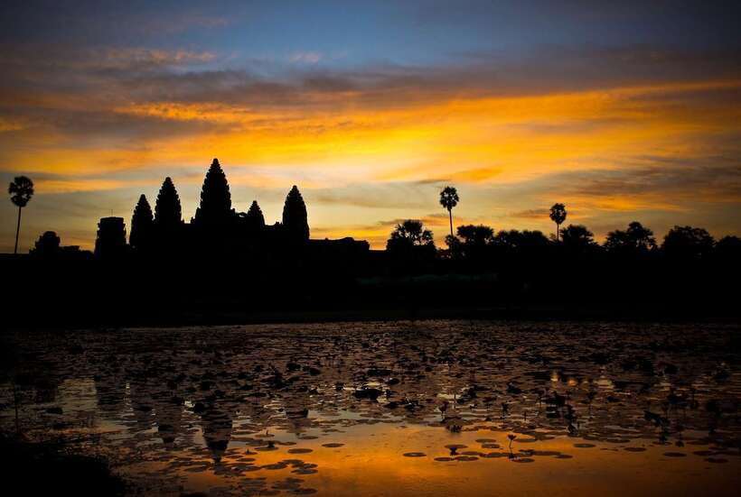 Sunrise at Angkor Wat Temple: 3-Hour Private Tour - Exploring Angkor Wat after sunrise, without feeling rushed