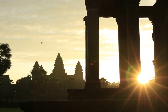 Sunrise Tour of Angkor Temples from Siem Reap - Angkor Wat in the morning: what you should expect on-site