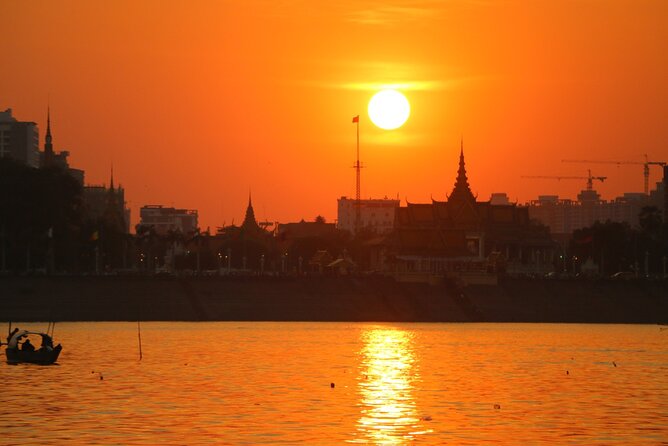 Sunset Cruise with free flow beer, soft drinks & fruit platter - Silk Island by Tuk-Tuk: Culture Stops That Feel Human-Scale