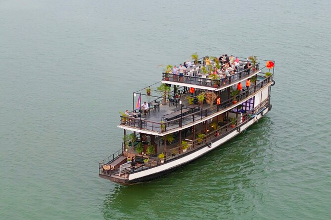 Sunset Cruise with unlimited beer & soft drinks -English speaking guide on board - Why This Phnom Penh River Sunset Cruise Works So Well