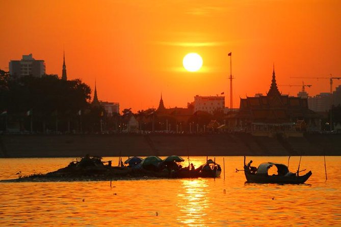 Sunset Cruise with unlimited beer & soft drinks -English speaking guide on board - What the English Guide Actually Adds (Beyond Facts)