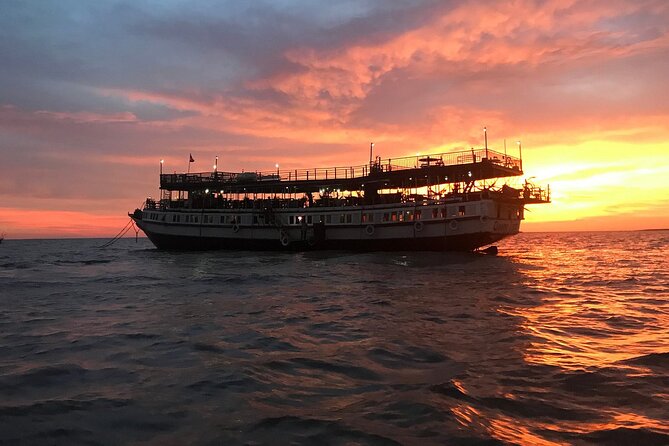Sunset Dinner and drinks includes a Floating Village cruise tour. - Stop 1: Tonle Sap Lake and the floating village cruise
