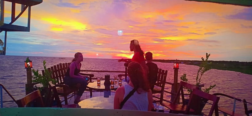 Sunset Dinner Tour: Tonle Sap Lake Floating Village - Who should book this Tonle Sap sunset dinner tour