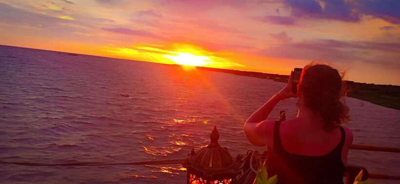 Sunset Dinner Tour: Tonle Sap Lake Floating Village - Crocodile and fish farms, the honest read