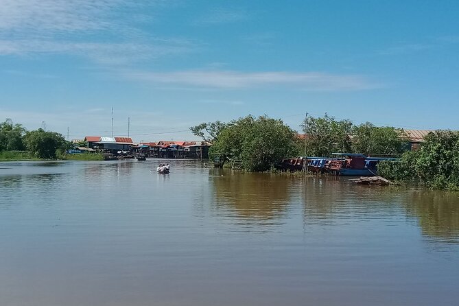 Sunset on Tonle Sap Lake - Siem Reap sunset timing: why a 3:30 pm start works