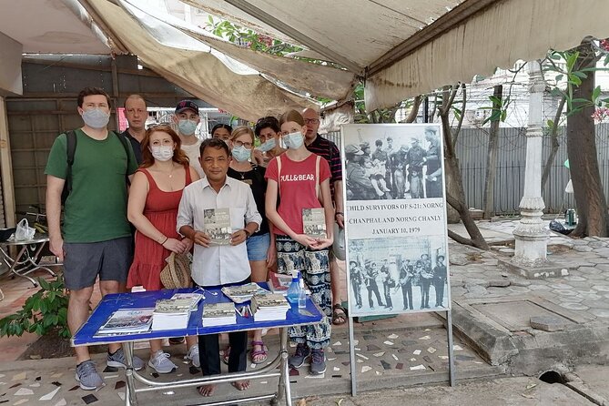 The Killing Field and Toul Sleng Genocide Museum (S21) Tour - From Hotel Pickup to a 4-Hour Plan in Phnom Penh