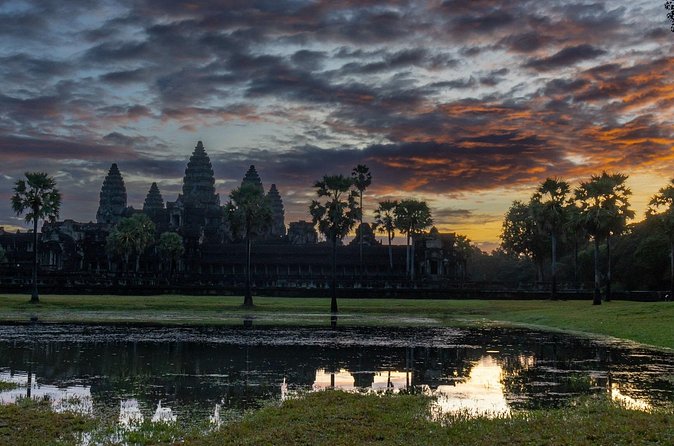 The Magnificent Angkor Wat - Why the guide matters more than you think