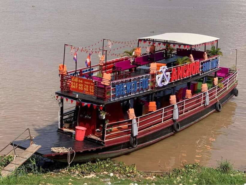 Tonle Sap Cruise & land Tour between Phnom Penh & Siem Reap - BBQ lunch on board and the drinks plan: tasty, social, and included