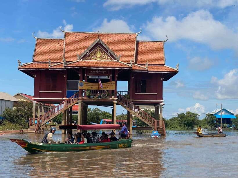 Tonle sap, Kompong Phluk (Floating village) - Small-group reality check: how to get more out of the guide
