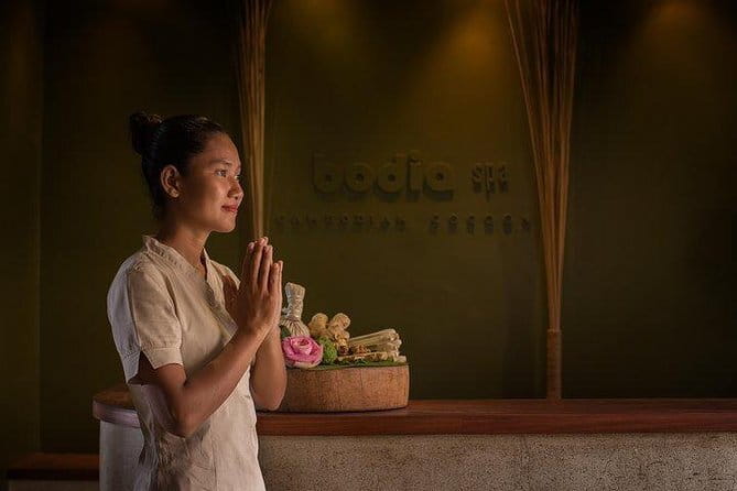 Traditional Head, Back & Shoulder Massage in Siem Reap - Bodia Spa on Pub Street, Finding Calm Near the Action