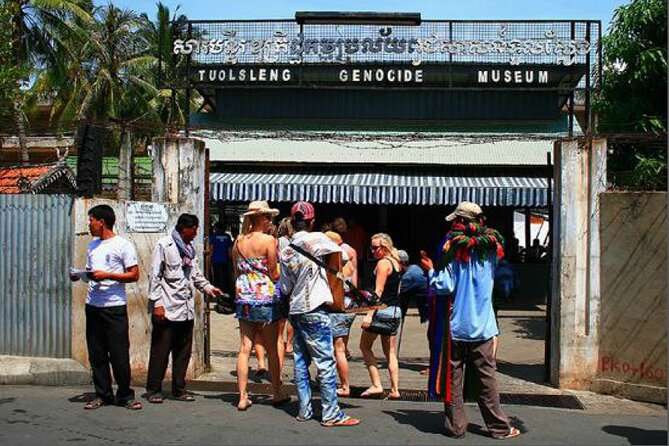 Tuol Sleng Genocide Museum (S-21) and Choeung Ek Killing Fields Tour - How the day is structured in Phnom Penh