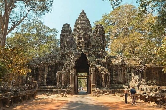 Two Day Tour, Taxi Phnom Penh to Siem Reap, Angkor Visit & Return - What makes this tour work well for real people