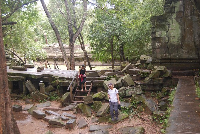Two Days Angkor Wat Park-Beng Mealea and Kampong Phluk Village - A 5 AM sunrise that protects your photos (and your patience)