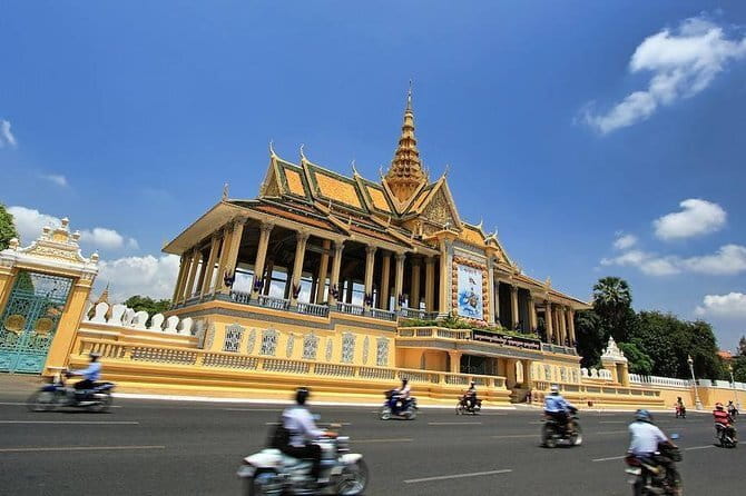Udong Historical Site Tour - The Descent: Monkeys, Foot Care, and Staying Present