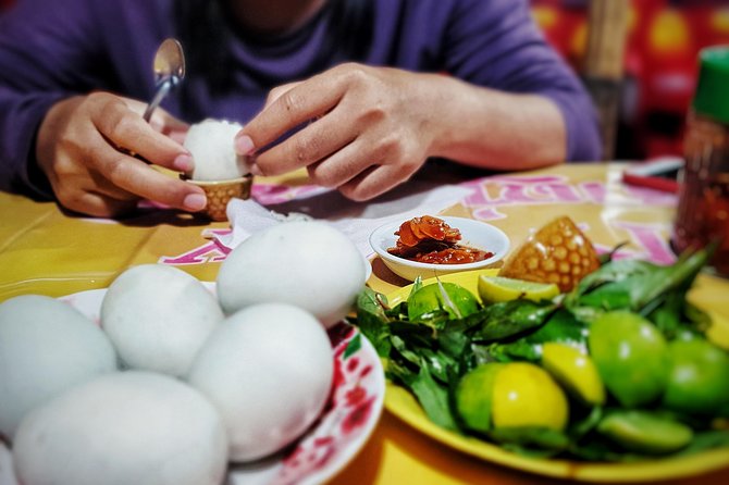 Ultimate Siem Reap Food Tour (10 Locals Tasting with Drinks & Transport) - Siem Reap Night Market: Food Plus a Reality Check