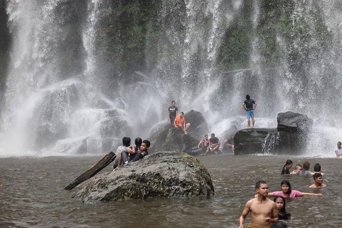 Waterfall & River of 1000 Siva Linga- Kulen Mountain Private Tour - Kulen Waterfall: clear pool time and how to plan for it